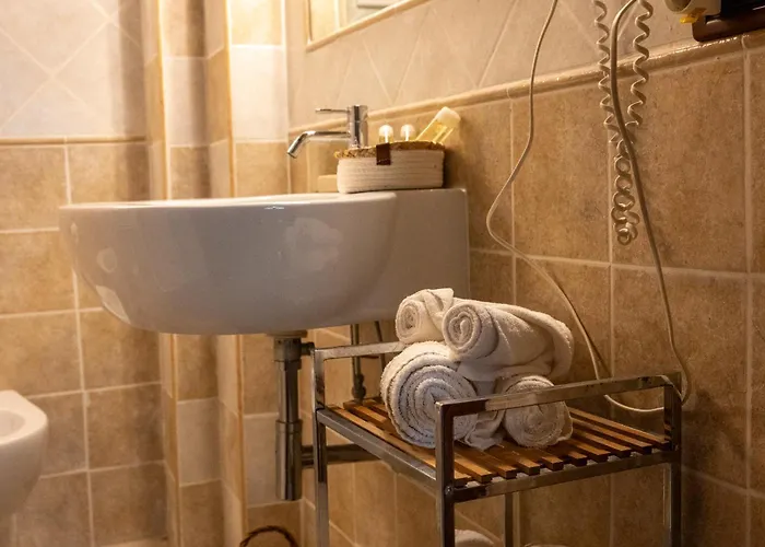 לינה וארוחת בוקר Alarcon Storico רנדה